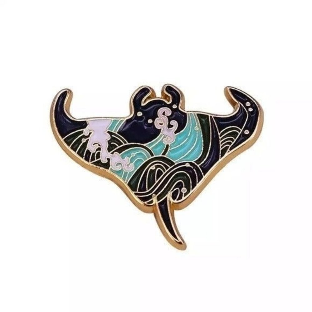 Manta Ray enamel pin gold black underwater scene flair